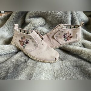 Toms Pink Floral Shoe size 6.5